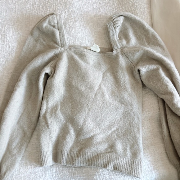 H&M Beige Square Neck Puff Sleeve Sweater - Picture 1 of 2